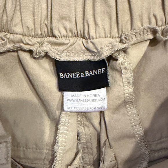 Beige Pleated Shorts - Picture 2 of 2